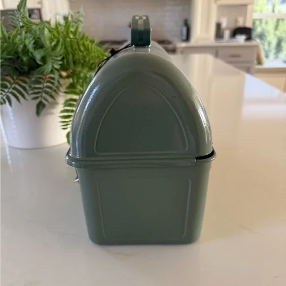 🌟 Classic Stanley Lunch Box ~ 10 Quart ~ NWT - Picture 2 of 5